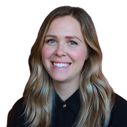 Amanda Hs Headshot 1